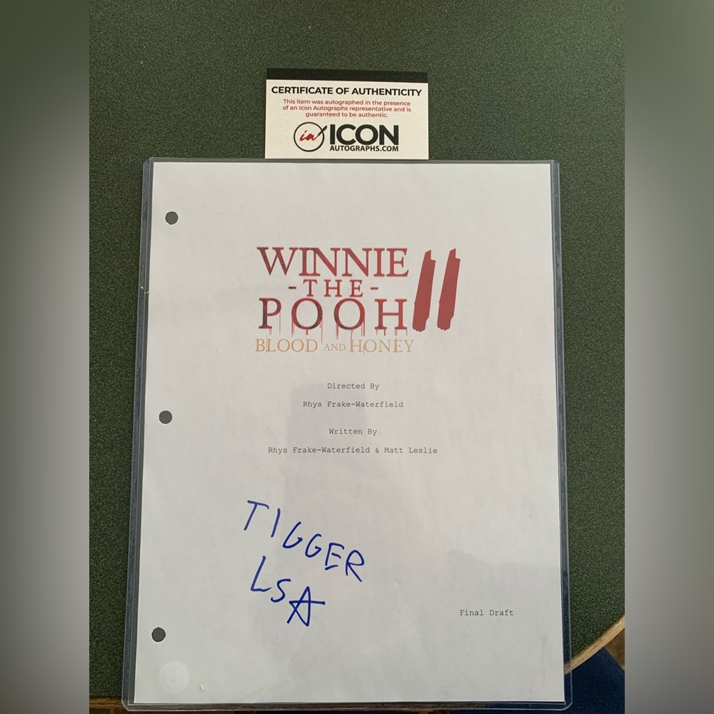 LEWIS SANTER WINNIE-THE-POOH BLOOD AND HONEY 2 AUTOGRAPHED SCRIPT COVER